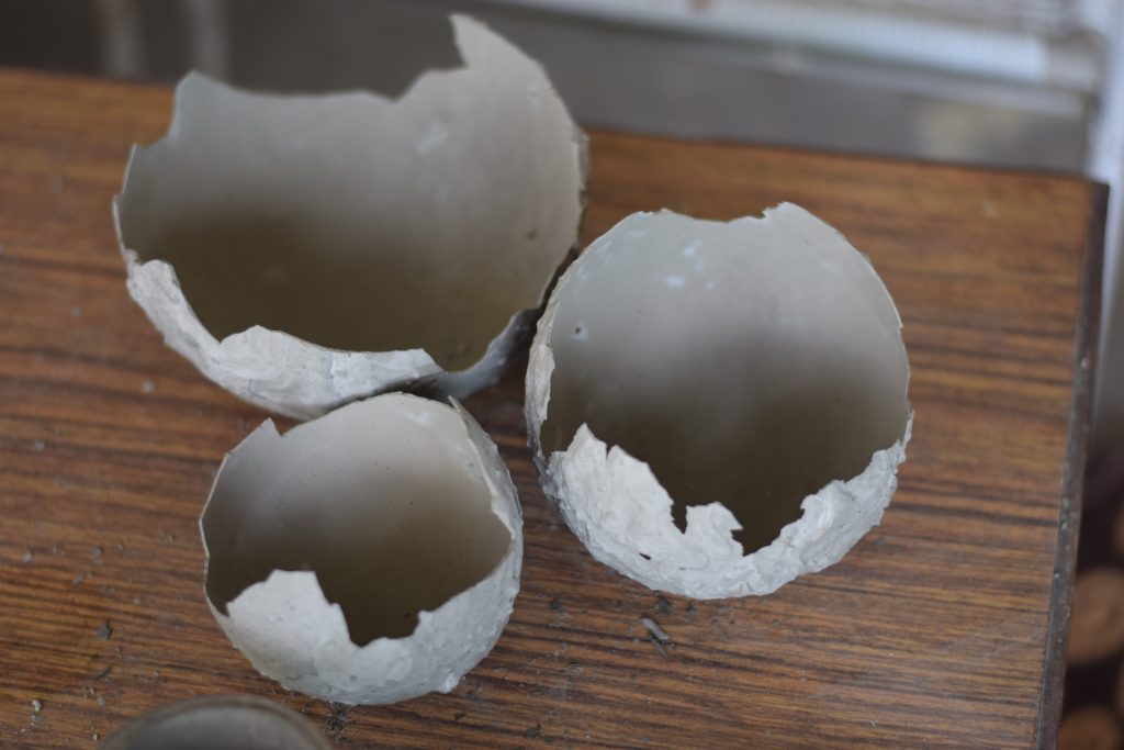 cement candle holders from balloon and cement